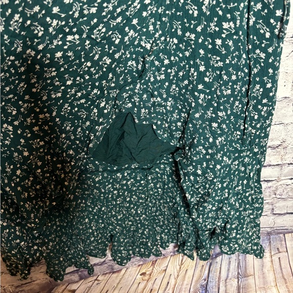 Small Abercrombie & Fitch green floral wrap dress - Picture 5 of 7